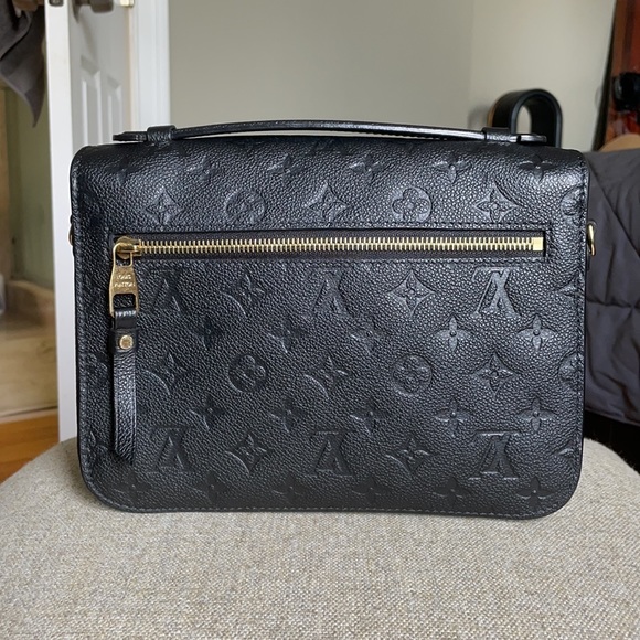 Louis Vuitton Pochette Métis - Picture 2 of 5